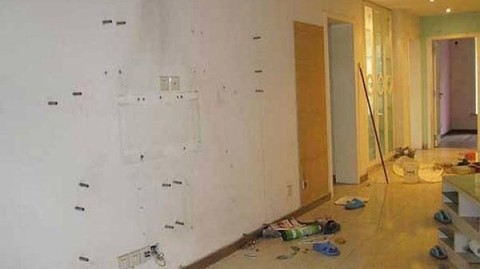 标题：重庆旧房刷墙翻新｜两千元搞定墙面焕新，花小钱住新家